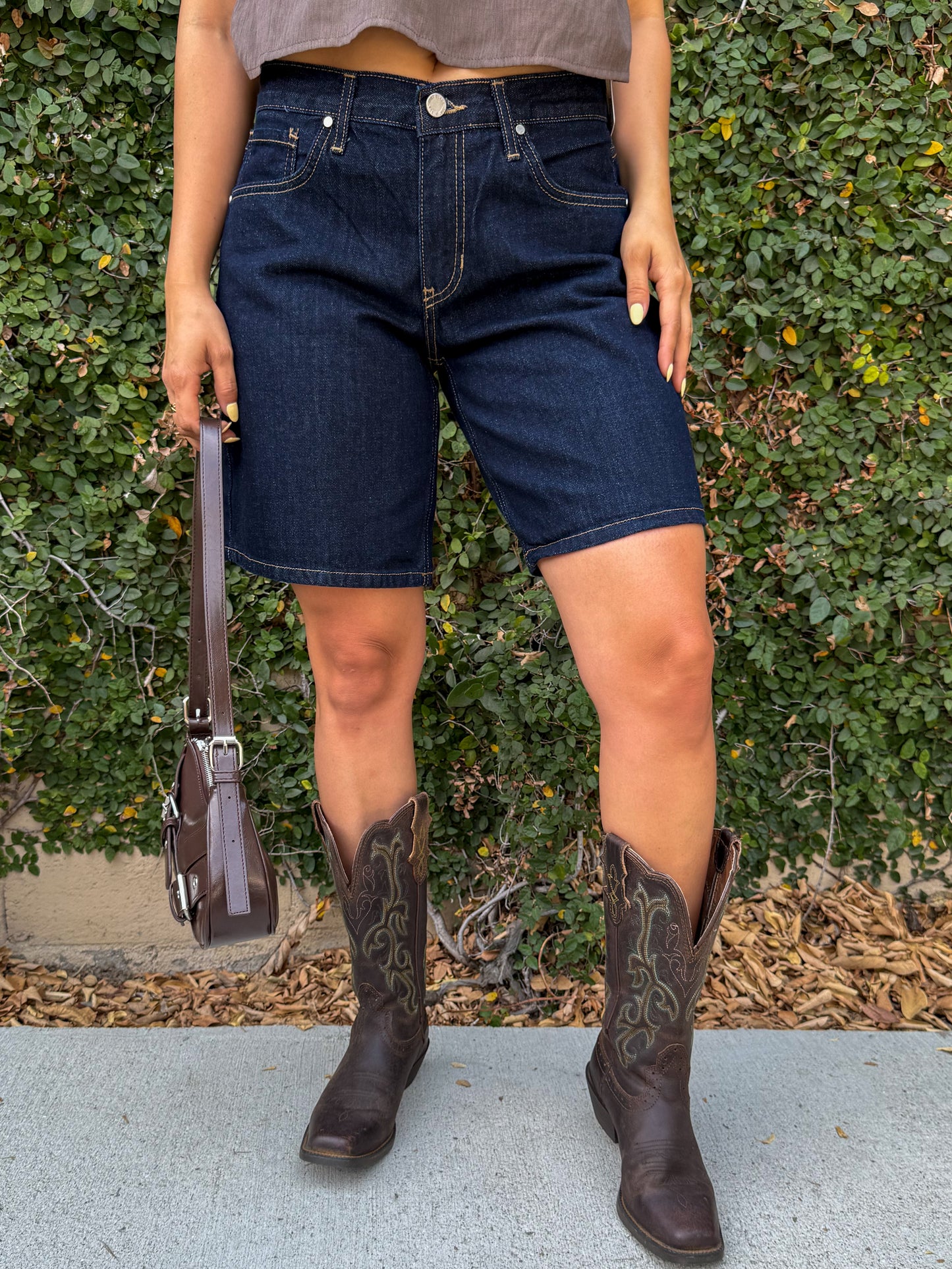 Raven Short