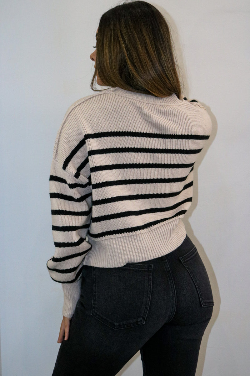 It's Giving Sweater Weather-Natural/Black