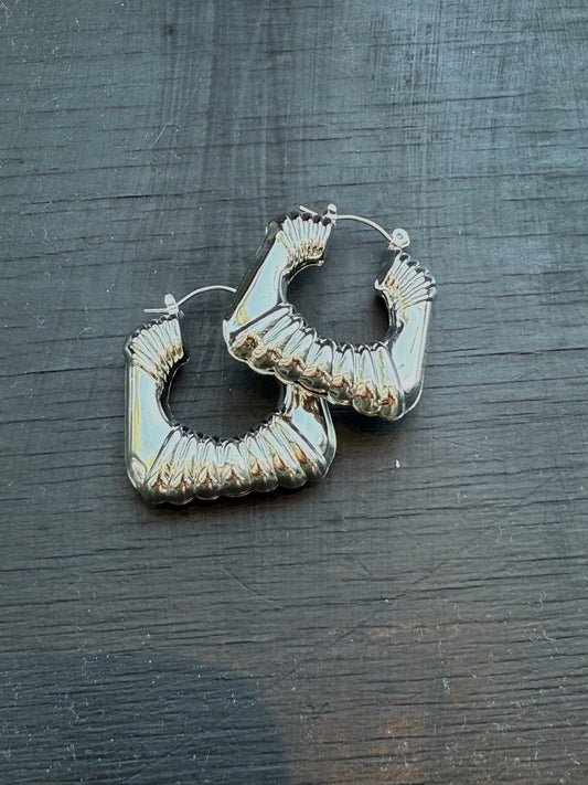 Domina Earrings