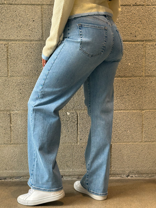 True Fit Denim-Light Wash