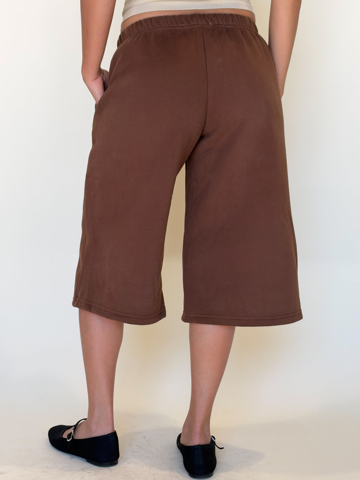 Ease Short