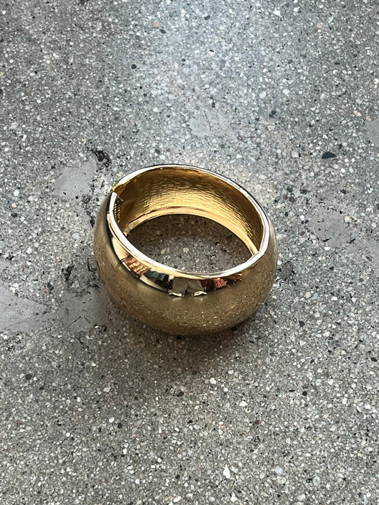 Mira Cuff-Gold