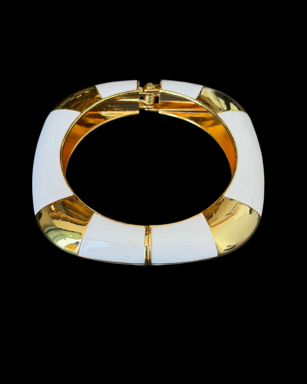 Mira Cuff-White