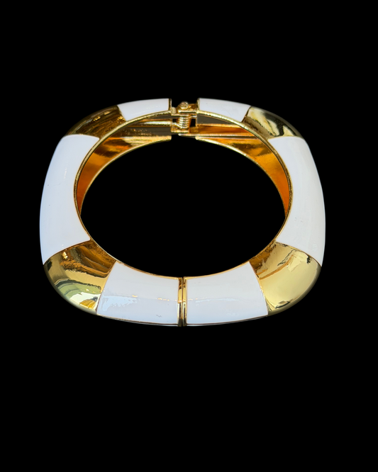 Mira Cuff-White